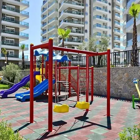 Apartamento Alanya, Avsallar'da Su Kaydirakli Site Icinde Kiralik Daire *